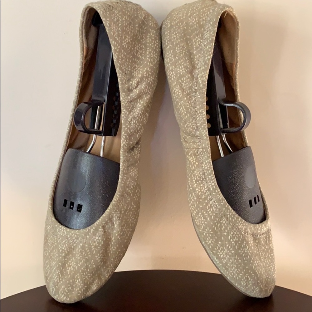 Lucky Brand Ellie Ballet Flats Olive/White size 9